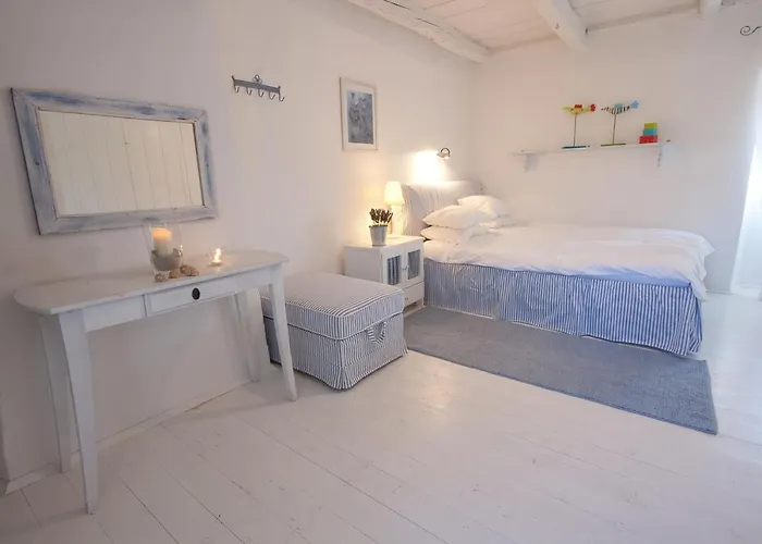 Maja Stone House *