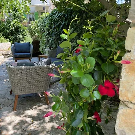 Maja Stone House Feriehus *