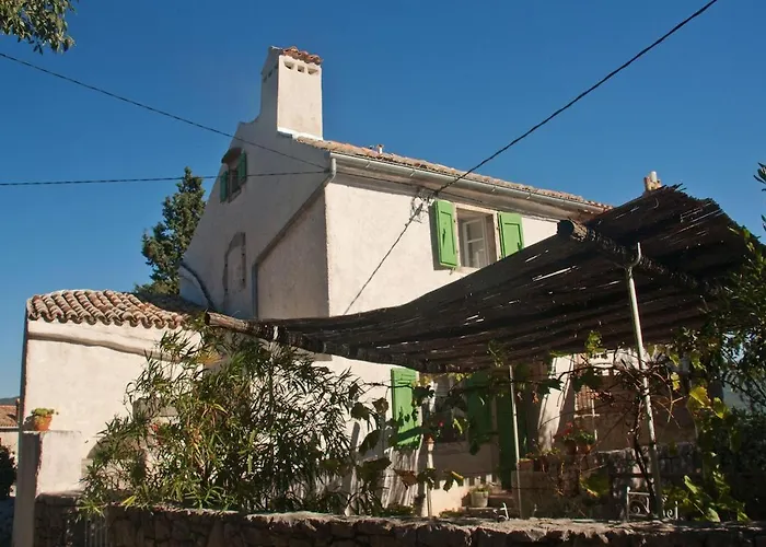 Maja Stone House Semesterbostad